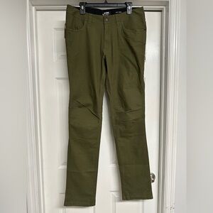Off the Grid Men's Classic Olive Green